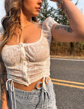 Load image into Gallery viewer, Lace N Latte Top
