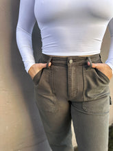 Load image into Gallery viewer, Autumn Girly Carpenter Jean