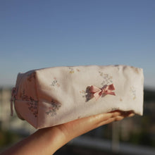 Load image into Gallery viewer, White Floral Makeup Bag
